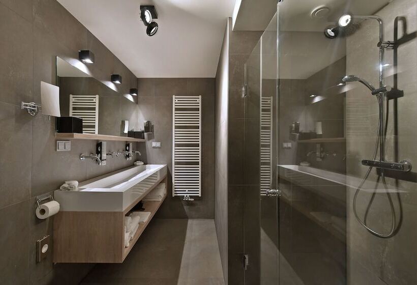 חדר משפחתי, Van Der Valk Hotel Groningen Westerbroek