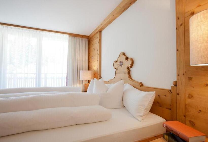 标准间带阳台, Walliserstube