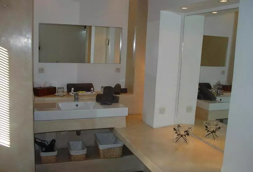 اتاق لوکس, La Villa & Spa