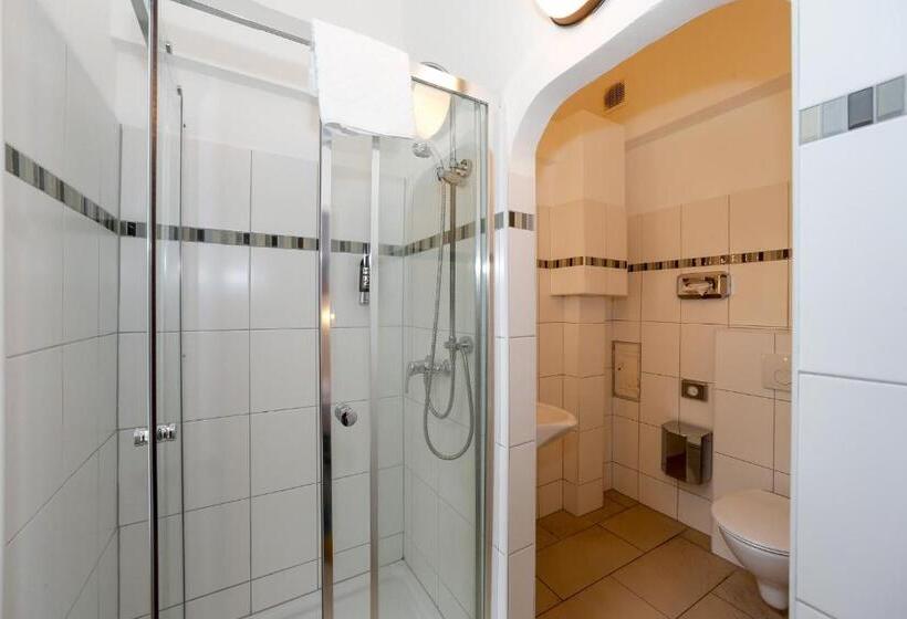 اتاق استاندارد, Very Central, 5 Min To City Center, Self Check In