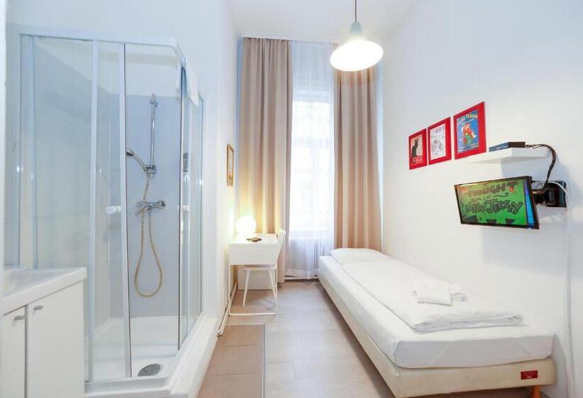 اتاق استاندارد یک نفره, Very Central, 5 Min To City Center, Self Check In