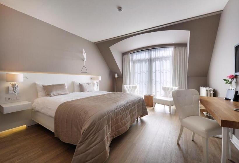 חדר סופריור מותאם לאדם עם מוגבלויות, Van Der Valk Hotel Groningen Westerbroek