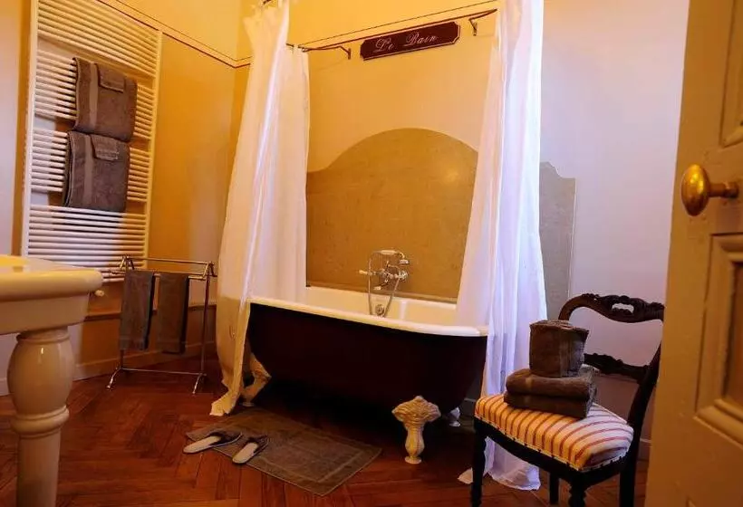 ジュニアスイート, Château Clément   Teritoria