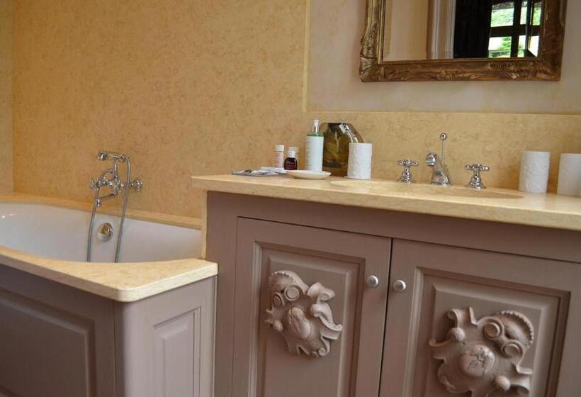 Люкс, Château Clément Teritoria