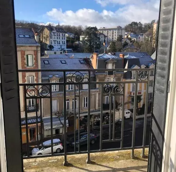اتاق استاندارد, De Paris