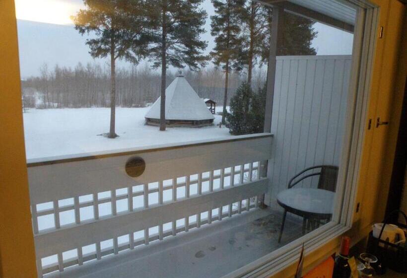 חדר סטנדרט עם מרפסת, Finlandia Hotel Airport Oulu