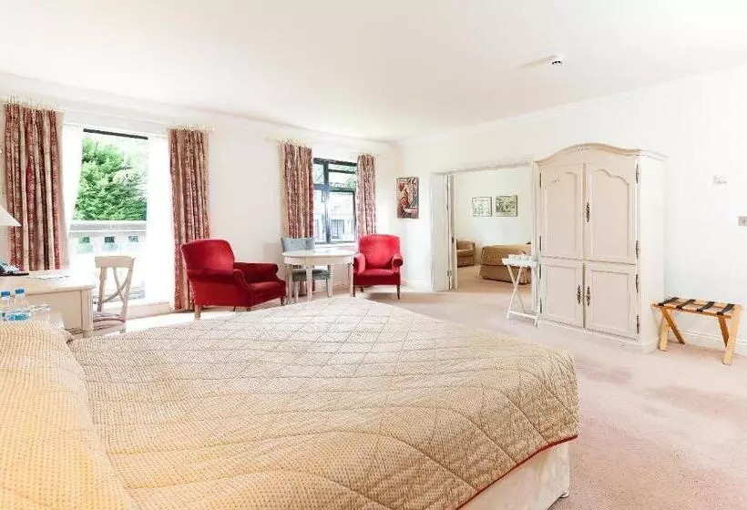 Family Room, Foxhills Club & Resort