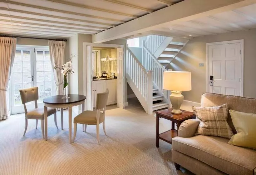 Deluxe Suite, Foxhills Club & Resort