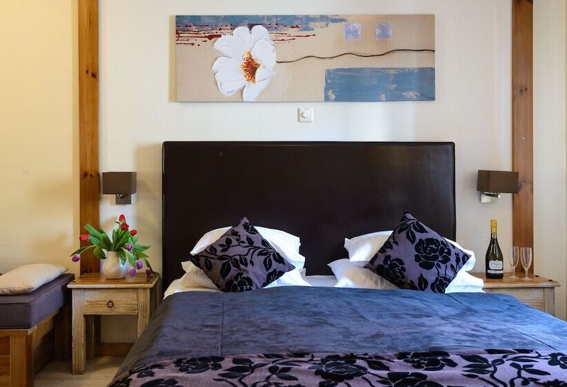 اتاق لوکس, Hansalinn