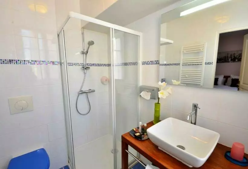 Standard-huone, Du Fort