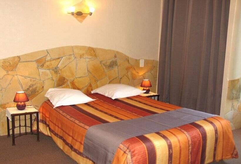 Номер Superior, Hôtel Et Studios Les Amandiers