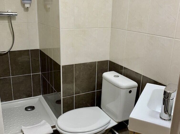 标准单人间, Hôtel Le Keroman