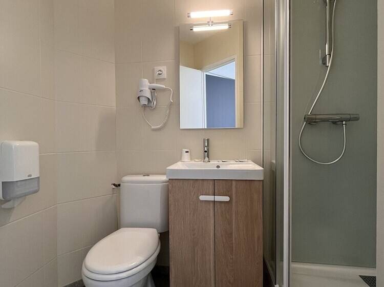 Номер Стандарт, Hôtel Le Keroman
