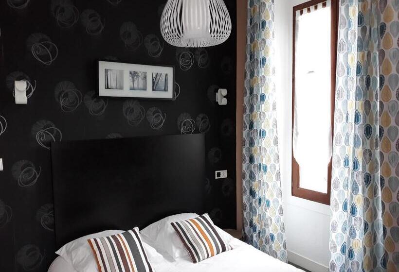 غرفة قياسية ثلاثية, Hôtel Ambroise