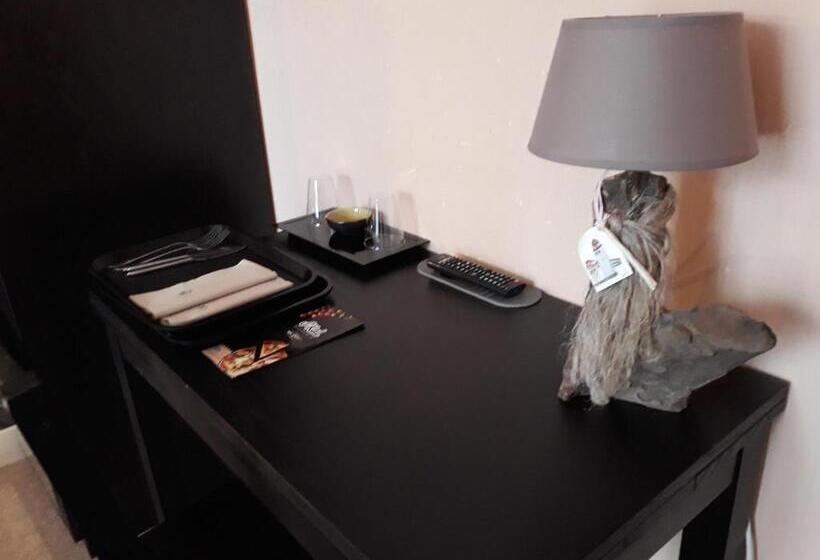 غرفة قياسية, Hôtel Ambroise