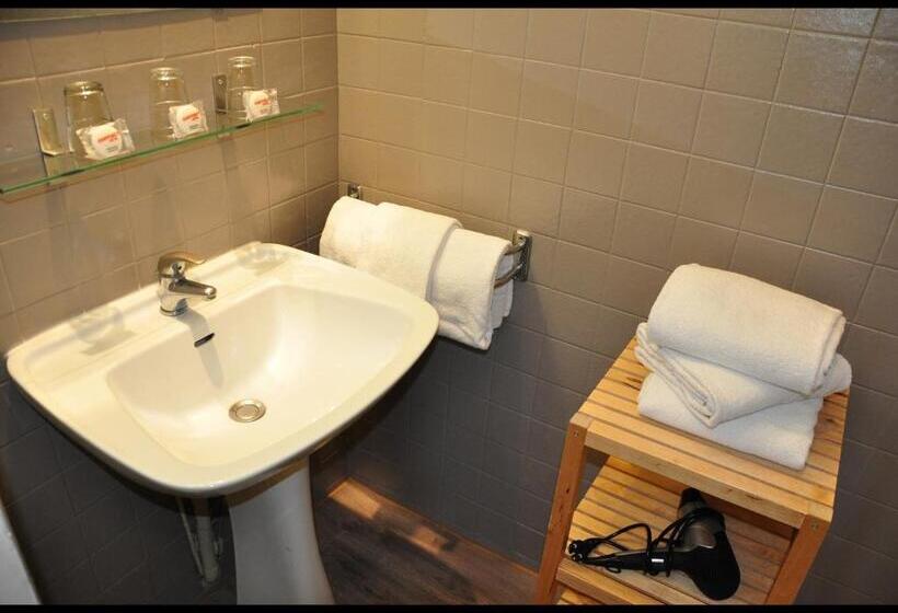 スタンダードトリプルルーム, Select