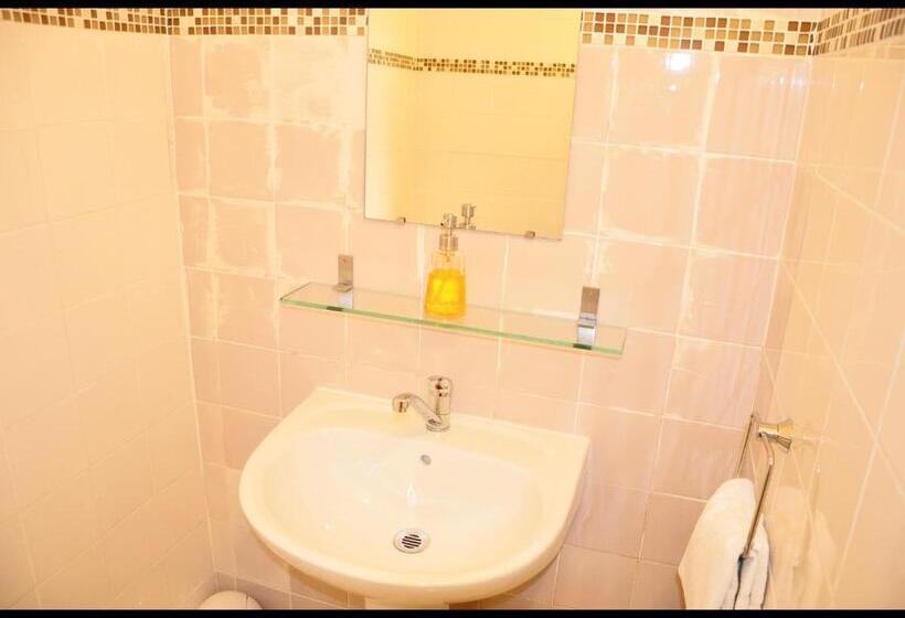 ファミリールーム, Select