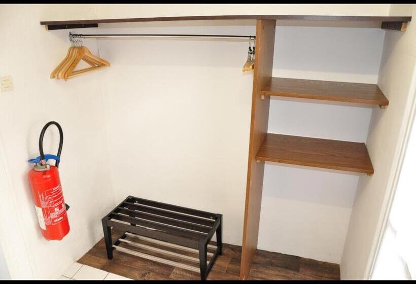 ファミリールーム, Select