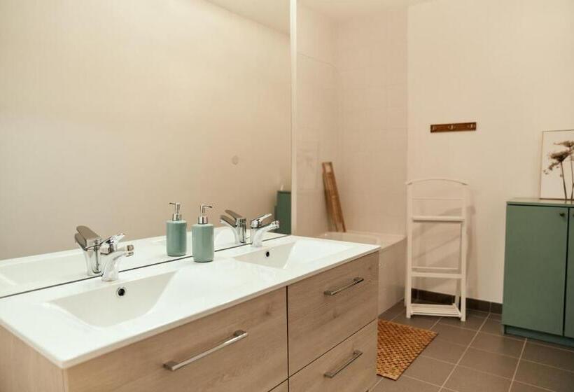 Дом 2 Спальни, La Maison Du Gasseau