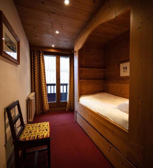 اتاق لوکس خانوادگی, La Savoyarde