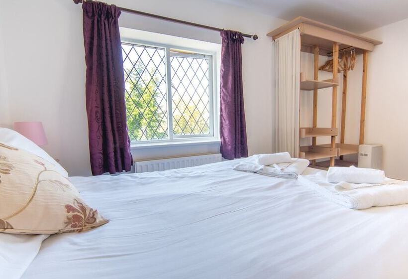 Семейный Номер, Millstone Country Inn