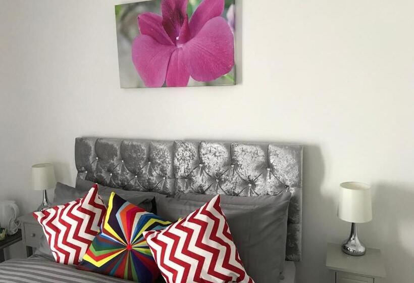 חדר סטנדרט עם מרפסת, Sherwood