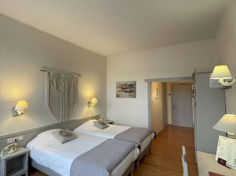 スーペリアールーム, The Originals Boutique, Hôtel De La Balance, Montbéliard