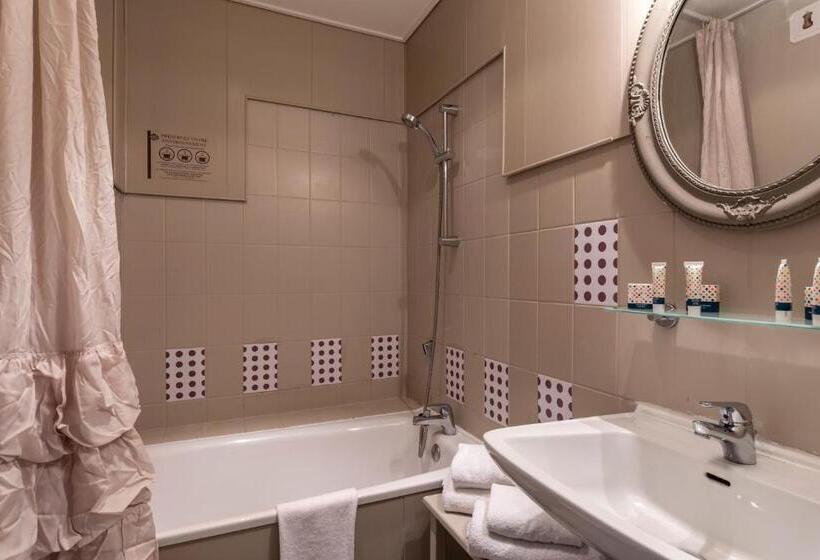 コンフォートルーム, The Originals Boutique, Hôtel De La Balance, Montbéliard