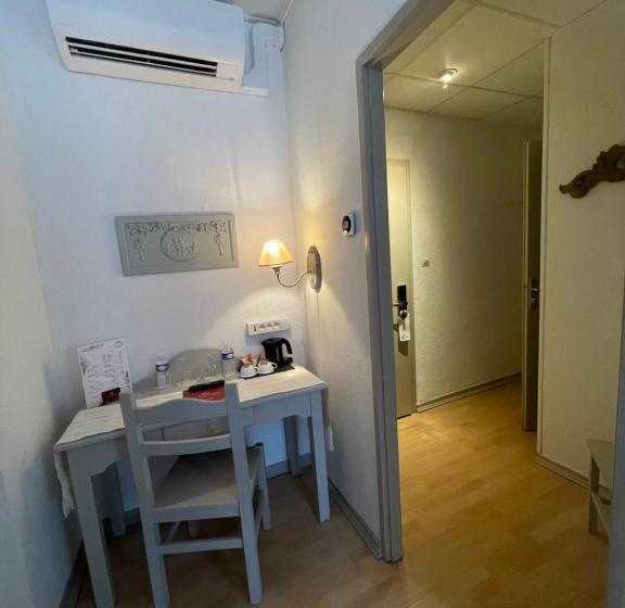 スーペリアールーム, The Originals Boutique, Hôtel De La Balance, Montbéliard