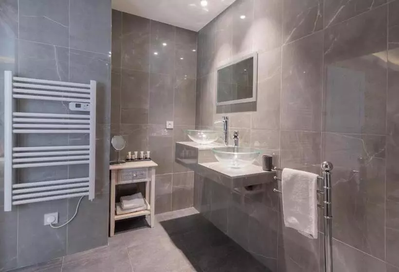 اتاق لوکس, The Originals Boutique, Hôtel De La Balance, Montbéliard