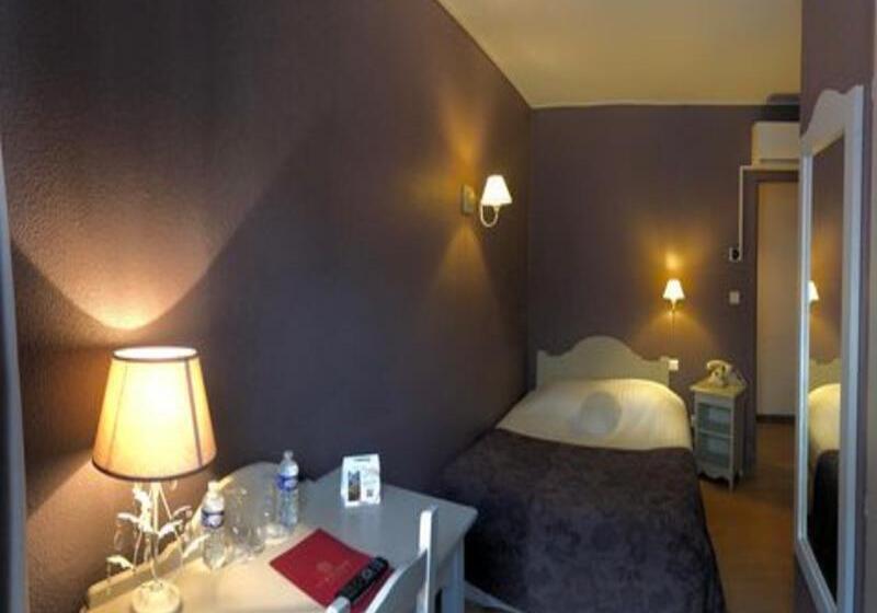 Номер Стандарт, The Originals Boutique, Hôtel De La Balance, Montbéliard