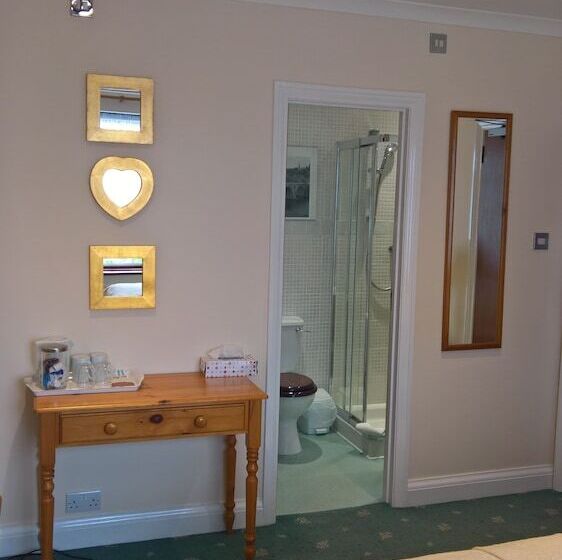 Номер Deluxe, Milka S