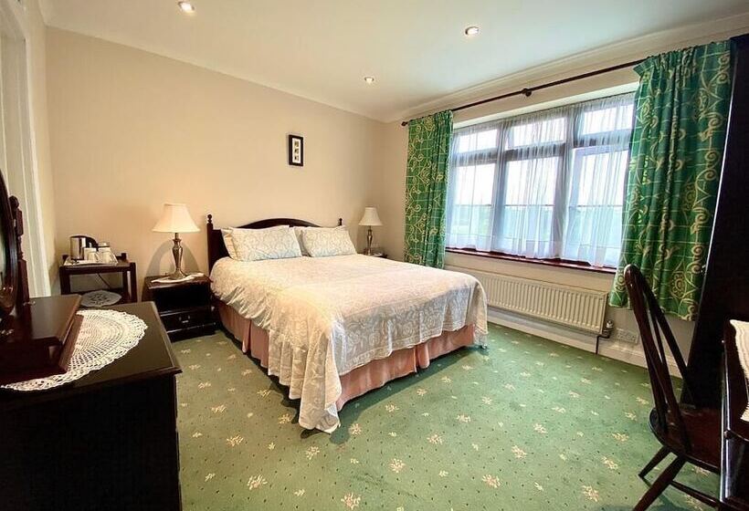 Номер Deluxe, Milka S