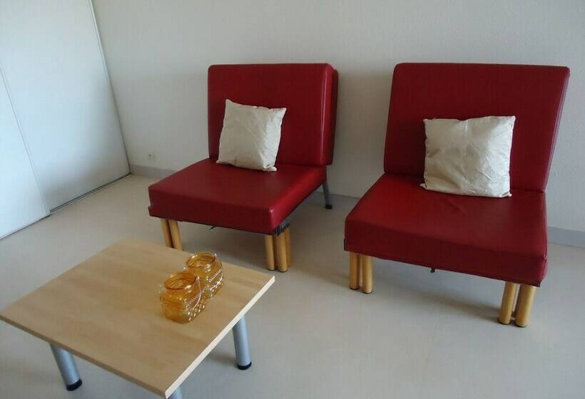 标准工作室, Residences De Bougainville