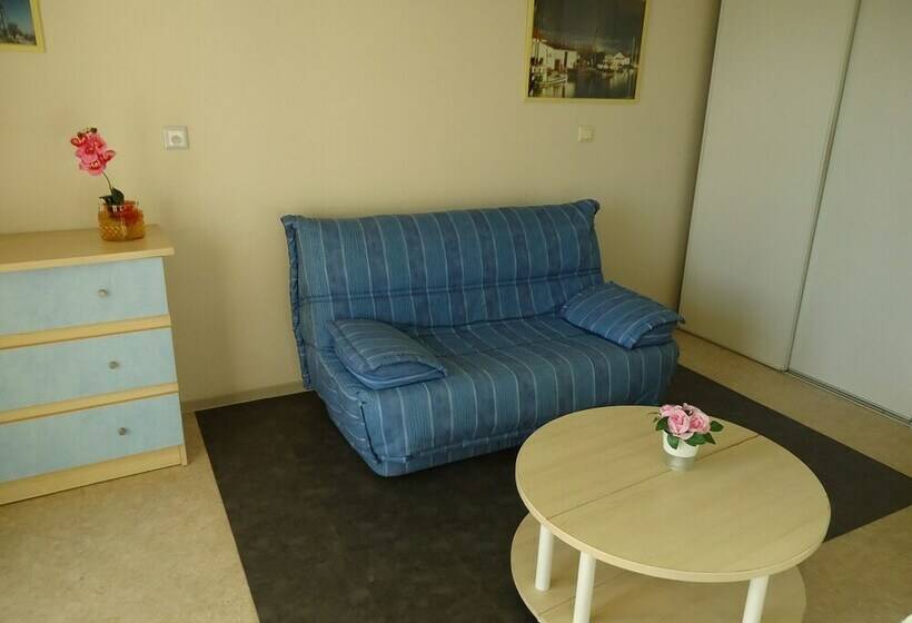 标准工作室, Residences De Bougainville