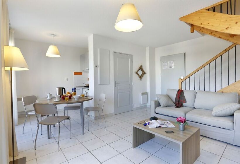 带泳池景观及2个卧室的公寓, Vacanceole  Residence Cap Camargue