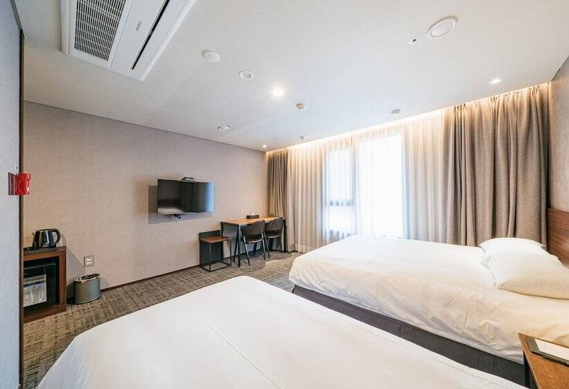 חדר סטנדרט, With City