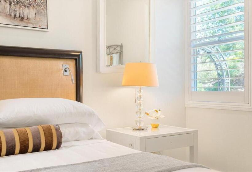 キングサイズベッドのスイートルーム, Gaia Inn & Spa  Adult Only  Temecula Wine Country