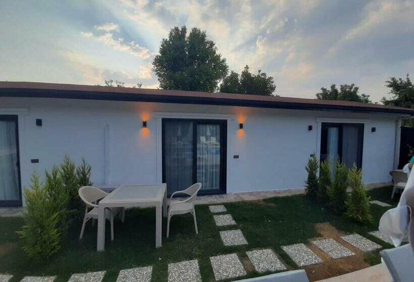 プールビュースイート, Kaya Köy Suite Otel