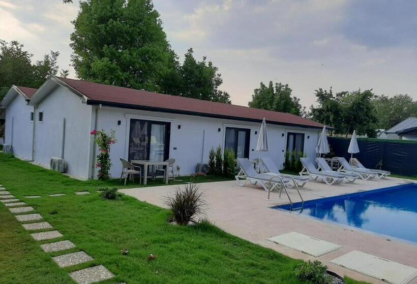 Люкс Вид на Бассейн, Kaya Köy Suite Otel