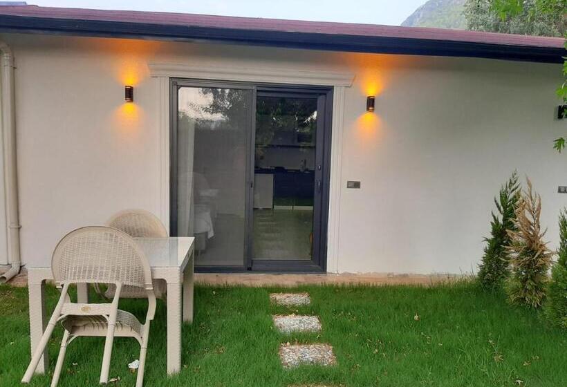 ガーデンビュースイート, Kaya Köy Suite Otel