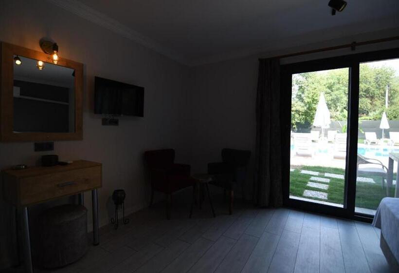 プールビュースイート, Kaya Köy Suite Otel