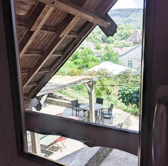 豪华房间, Les Repaires