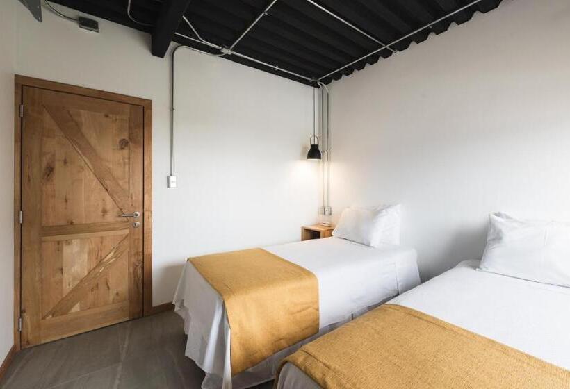 חדר סטנדרט, Big Sur