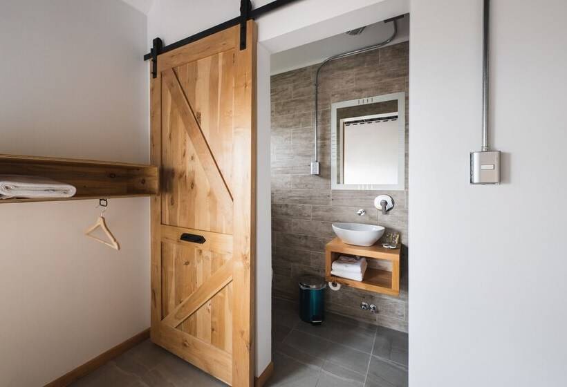 חדר סטנדרט, Big Sur