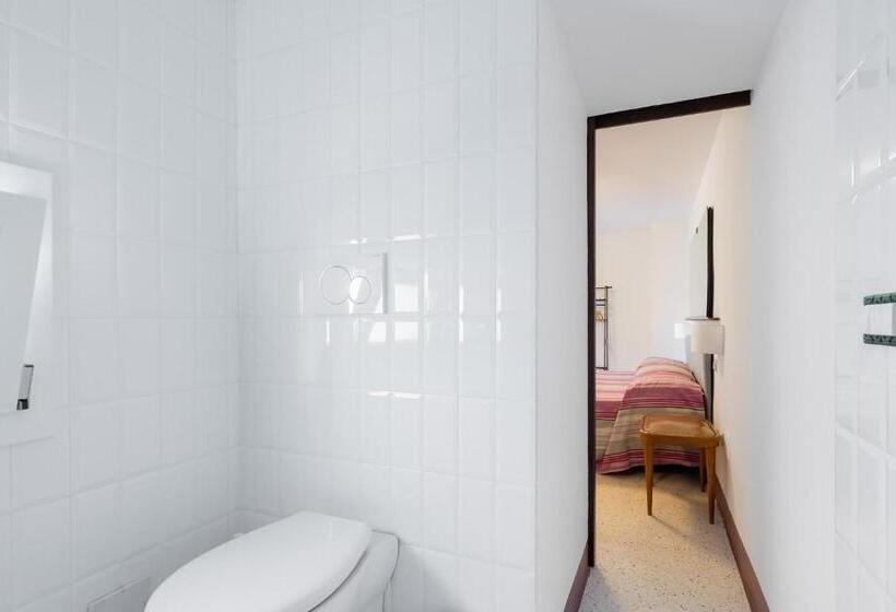 חדר בסיסי, Le Case Camera Doppia Con Bagno Privato, Uso Di Cucina E Terrazza