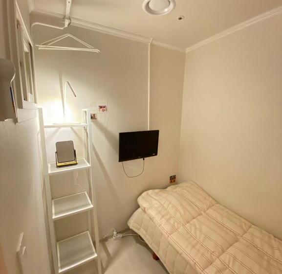 اتاق استاندارد یک نفره, The Stay Cube House   Female Only