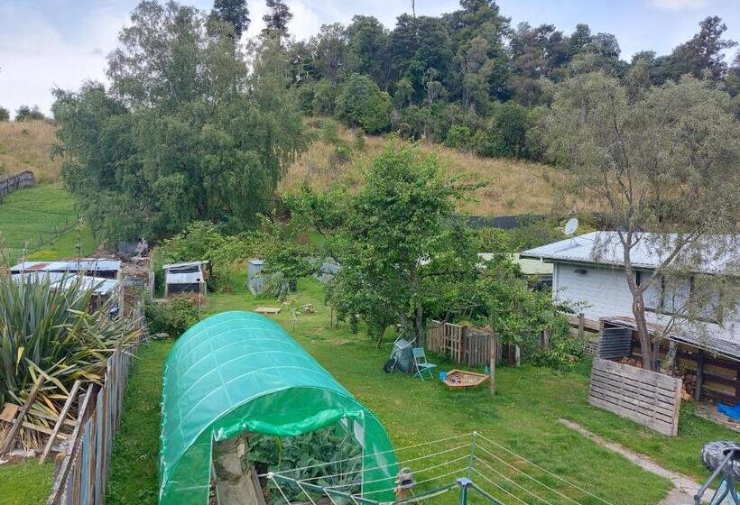 جناح مزوَّد بشرفة, Duxhouse Bnb