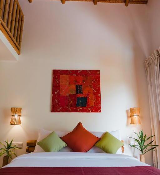 اتاق استاندارد چهارنفره با بالکن, Ecoboo Maldives