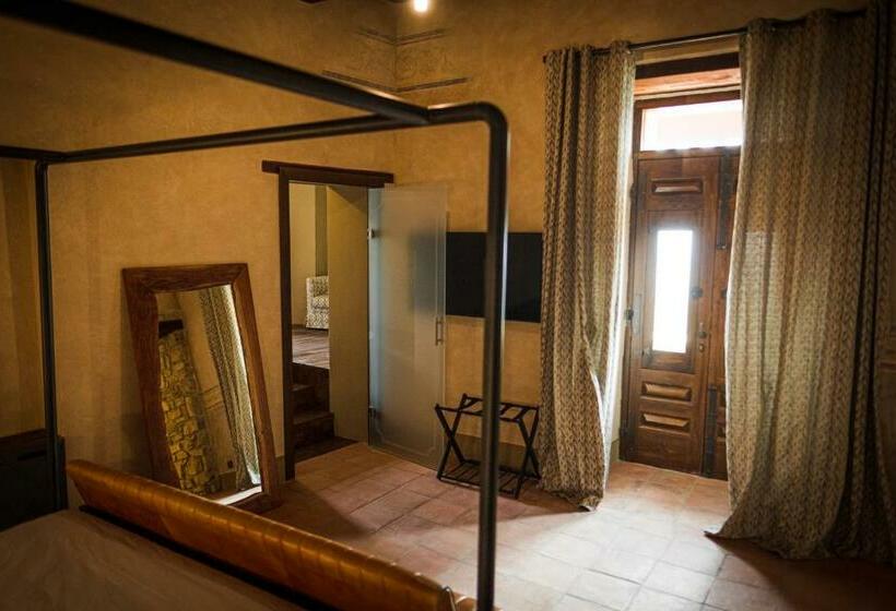 סוויטה עם ג'קוזי, Castello Di Rocca Cilento